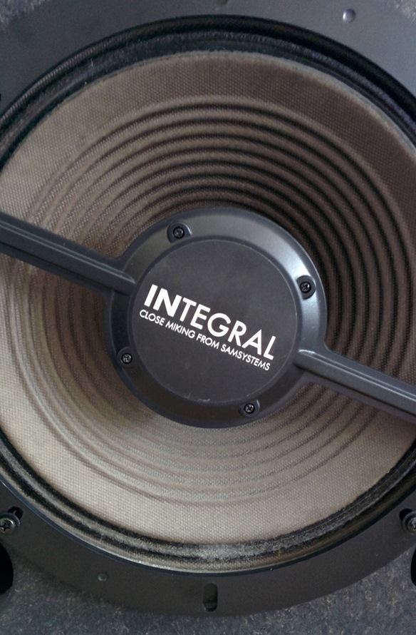 Integral Close Miking System - The Speaker Factory